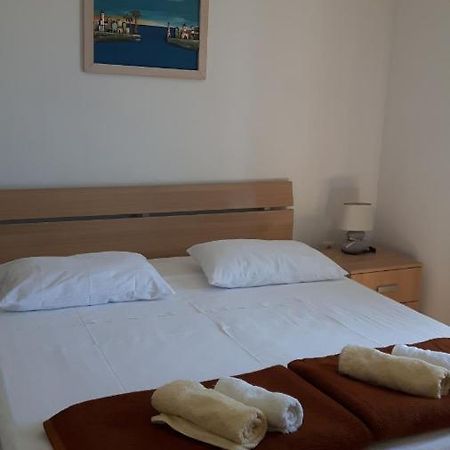 Rooms Andelka Бол Екстер'єр фото