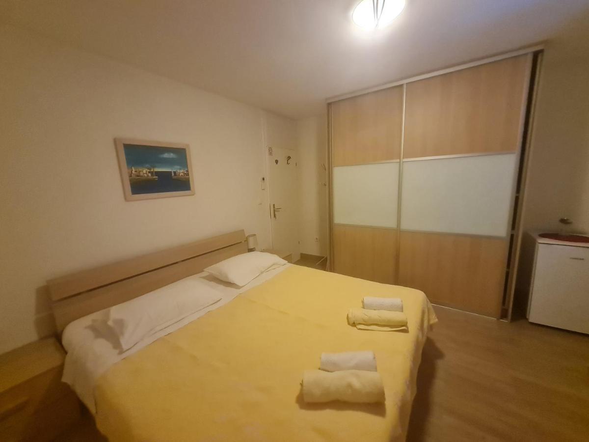 Rooms Andelka Бол Екстер'єр фото